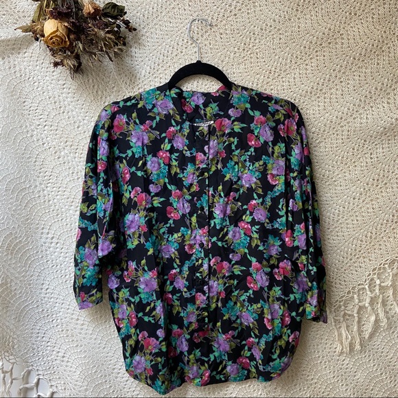 Vintage Tops - Vtg Dolman Sleeve Floral Button Down Top